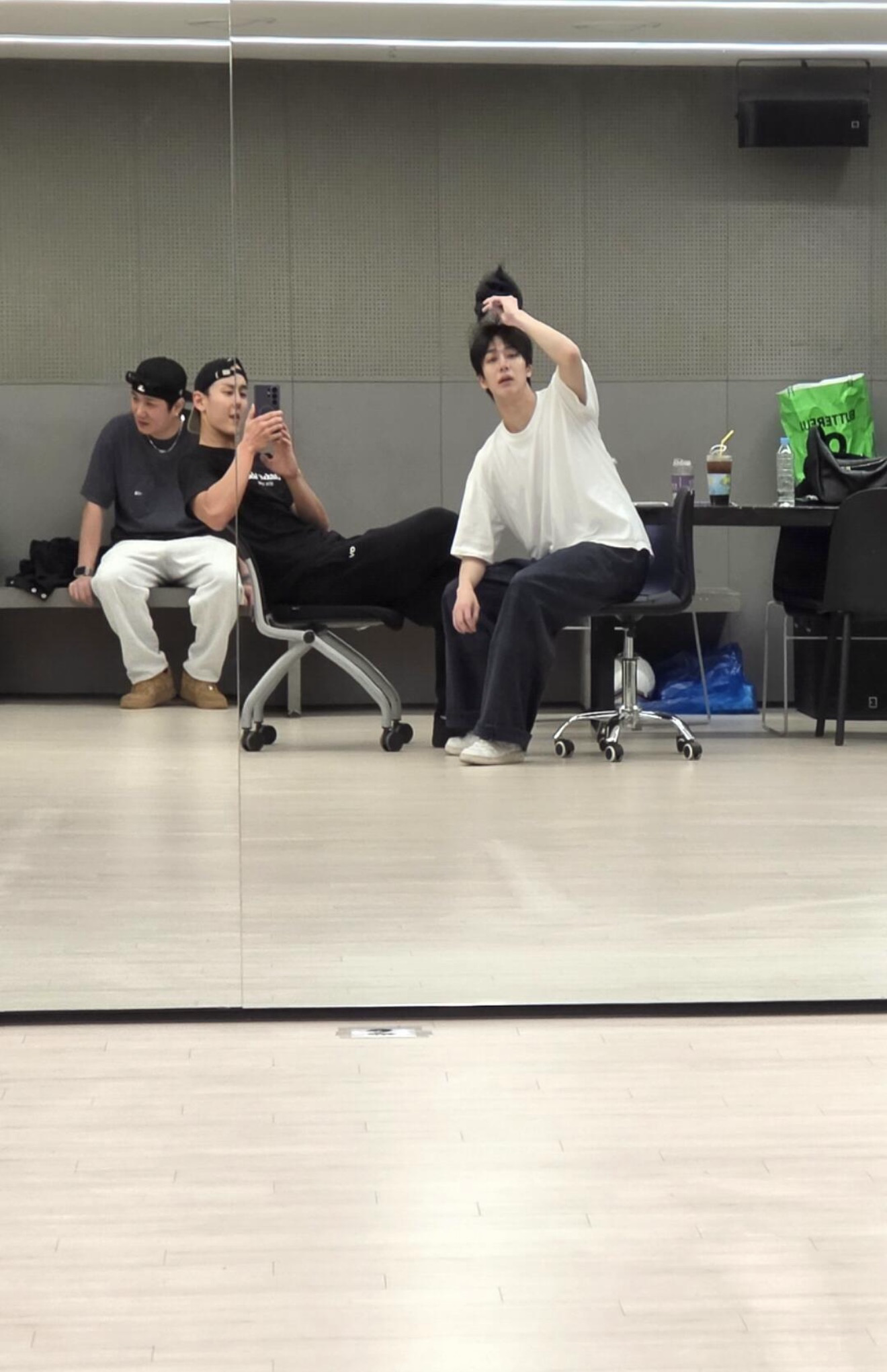 Shownu (MONSTA X)的最新照片