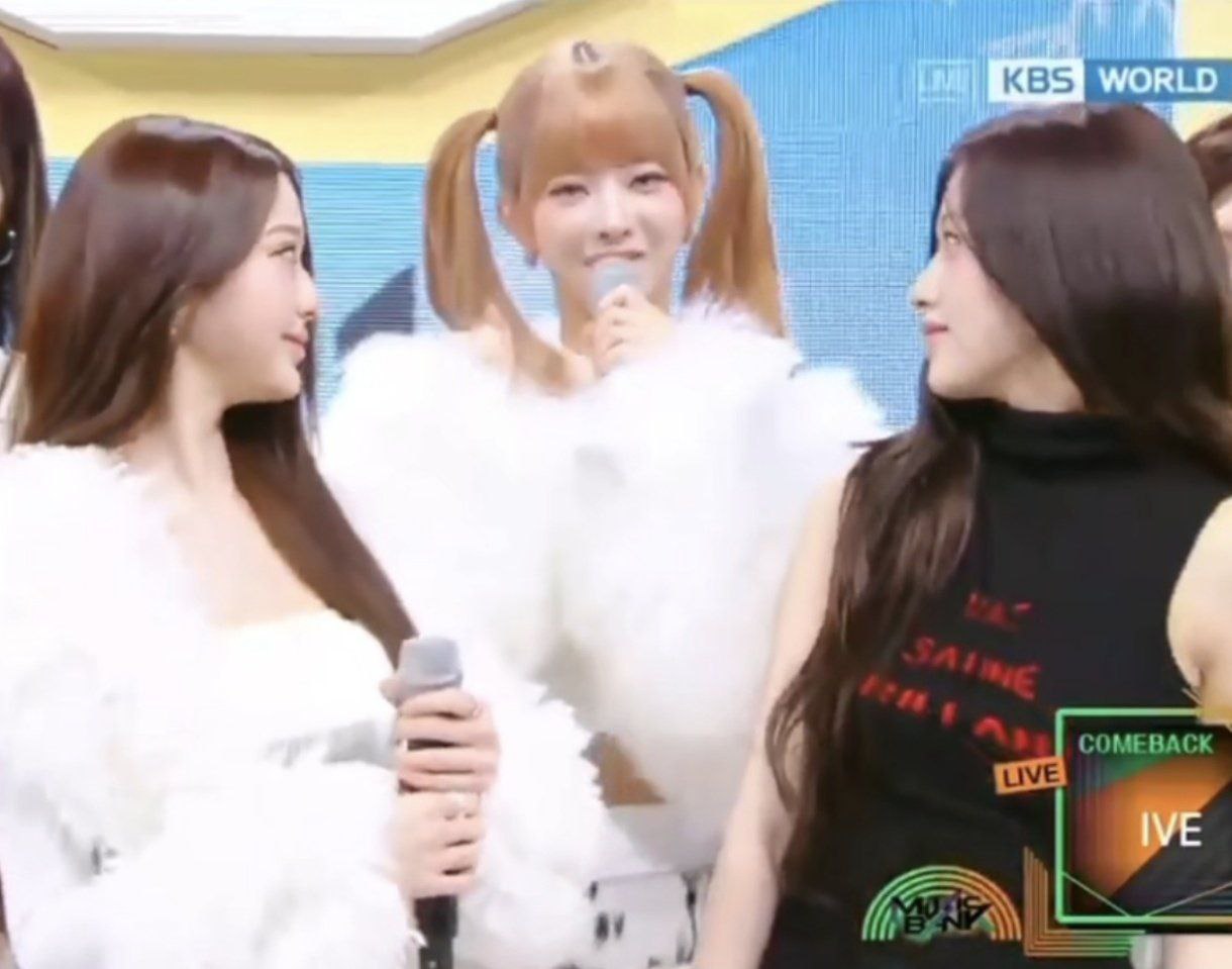 안유진 (IVE)의 비하인드 컷