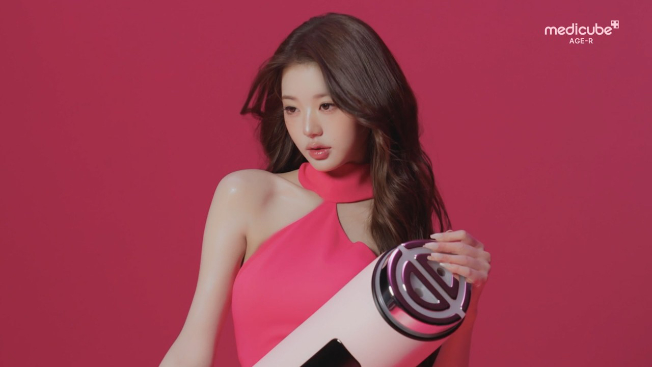 Latest photo of Jang Wonyoung (IVE)