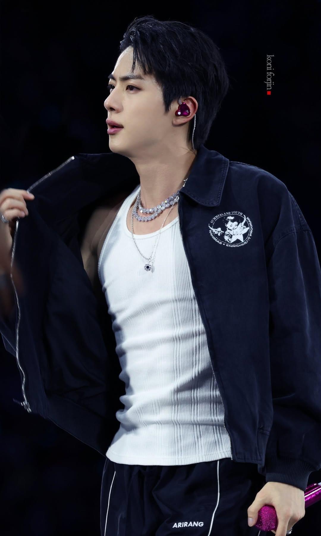 Potret di balik layar Jin (BTS)
