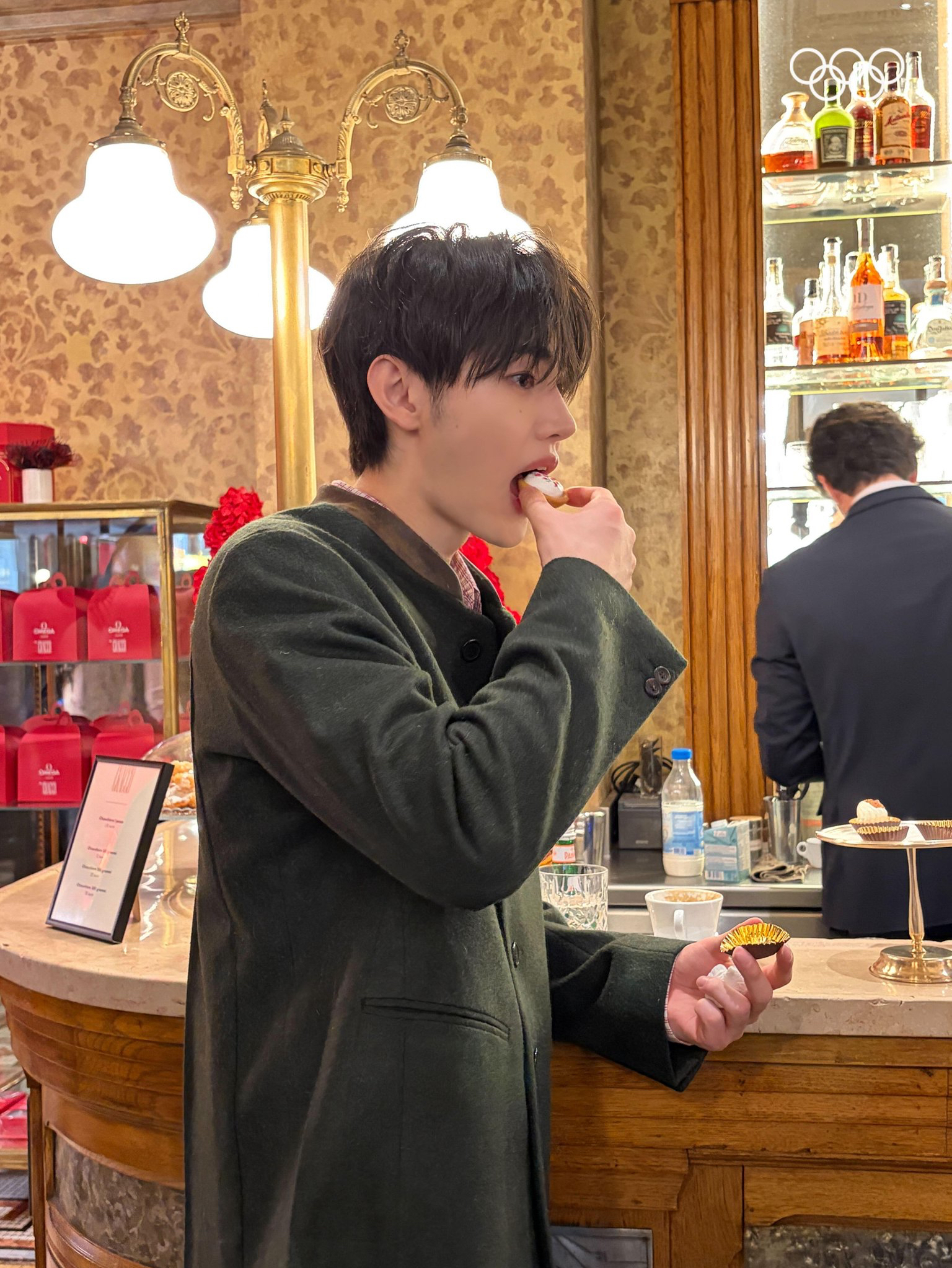 Foto aktivitas terbaru Sunghoon (ENHYPEN)