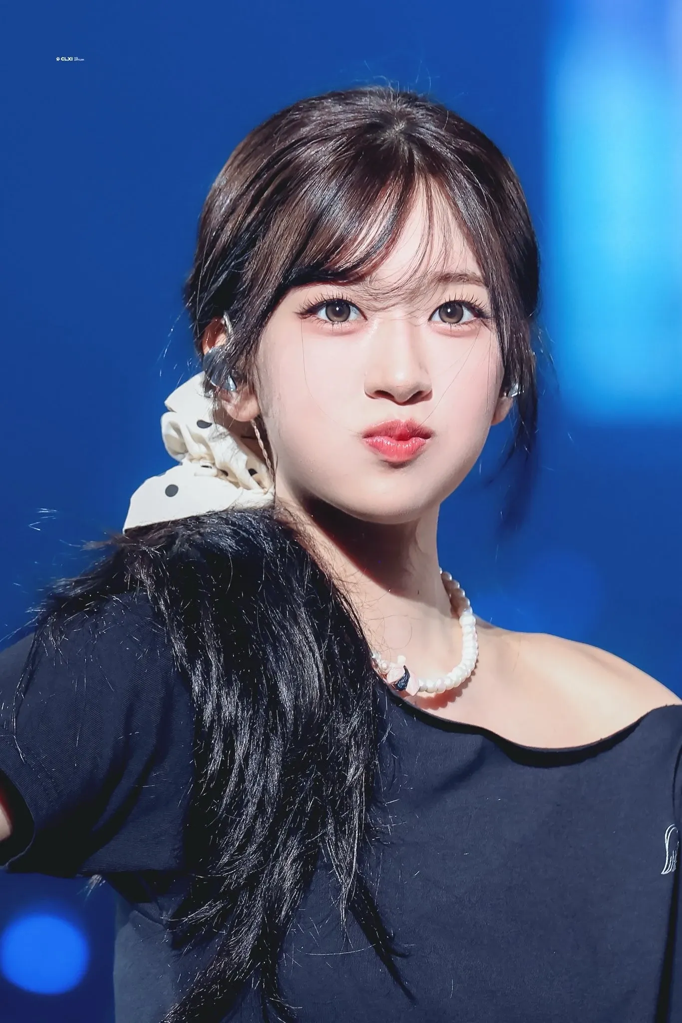 アン・ユジン (IVE)の舞台裏ショット