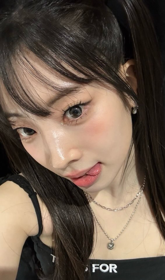 Momen yang diabadikan oleh penggemar Dahyun (TWICE)
