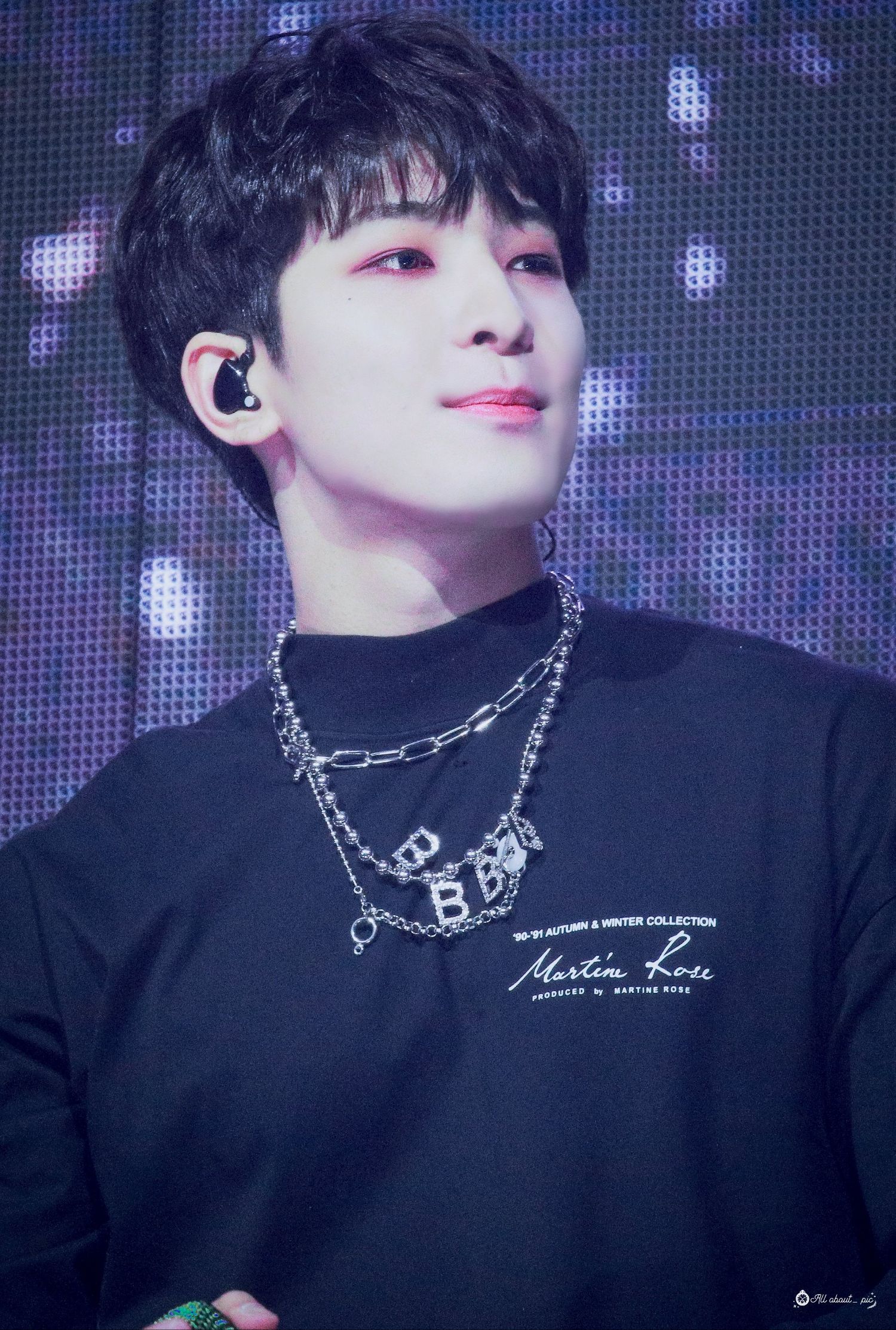 Latest photo of Wonwoo (SEVENTEEN)