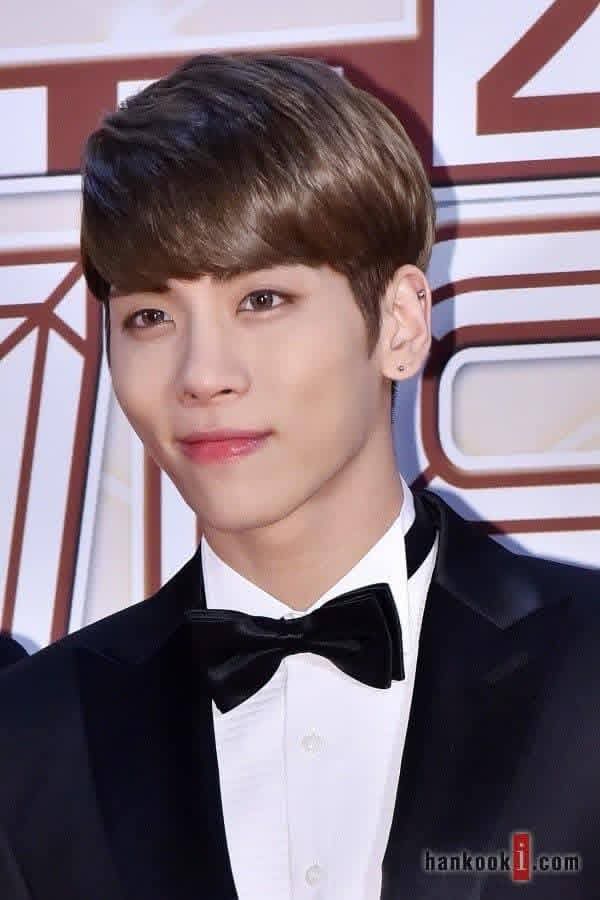 A moment captured by Jonghyun (SHINee)'s fan