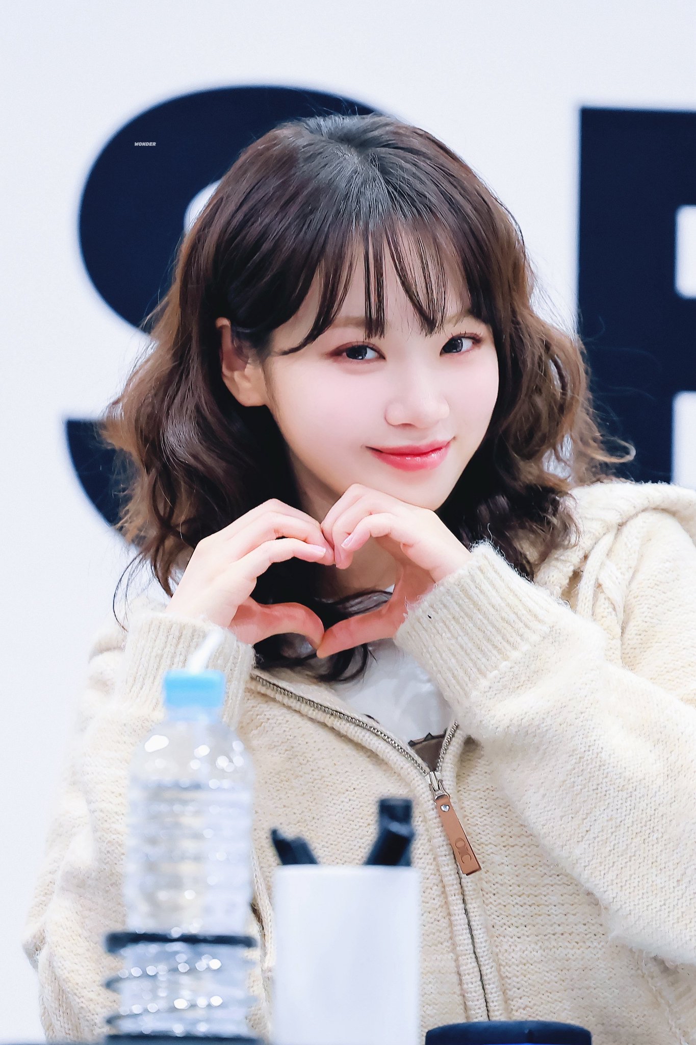 Momen yang diabadikan oleh penggemar Kim Chaewon (LE SSERAFIM)