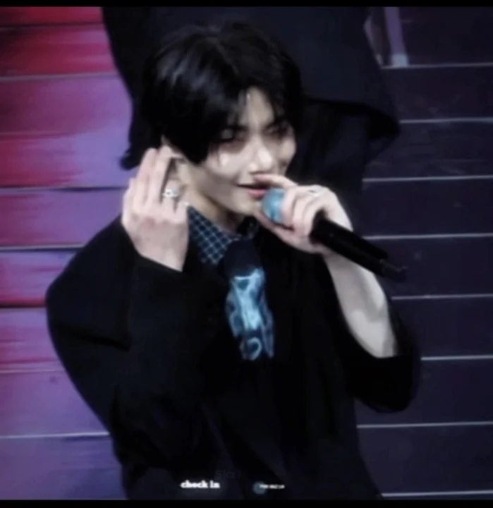 Behind-the-scenes cut of I.N (Stray Kids)