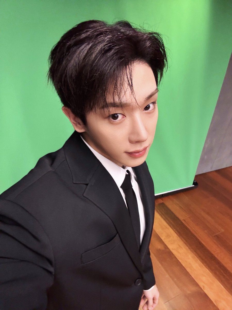 Behind-the-scenes cut of Wonho