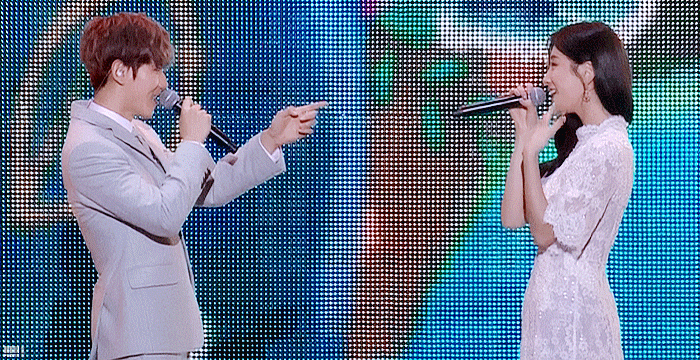 Behind-the-scenes cut of Suzy