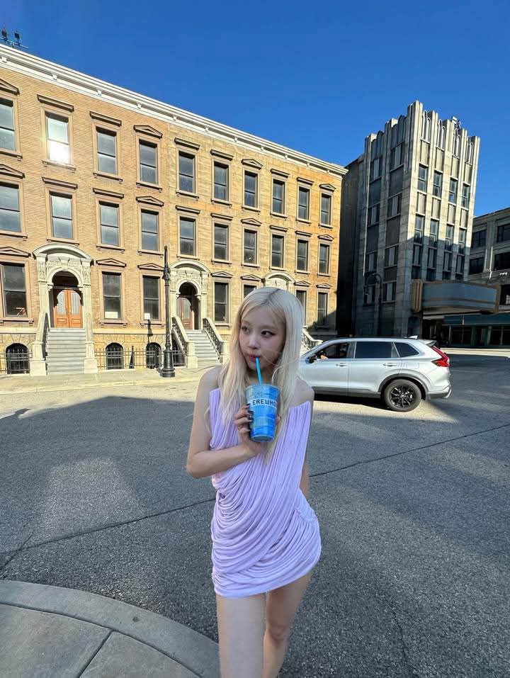 로제 (BLACKPINK) 최근 활동샷