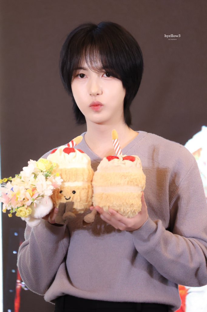 Behind-the-scenes cut of Renjun (NCT DREAM)