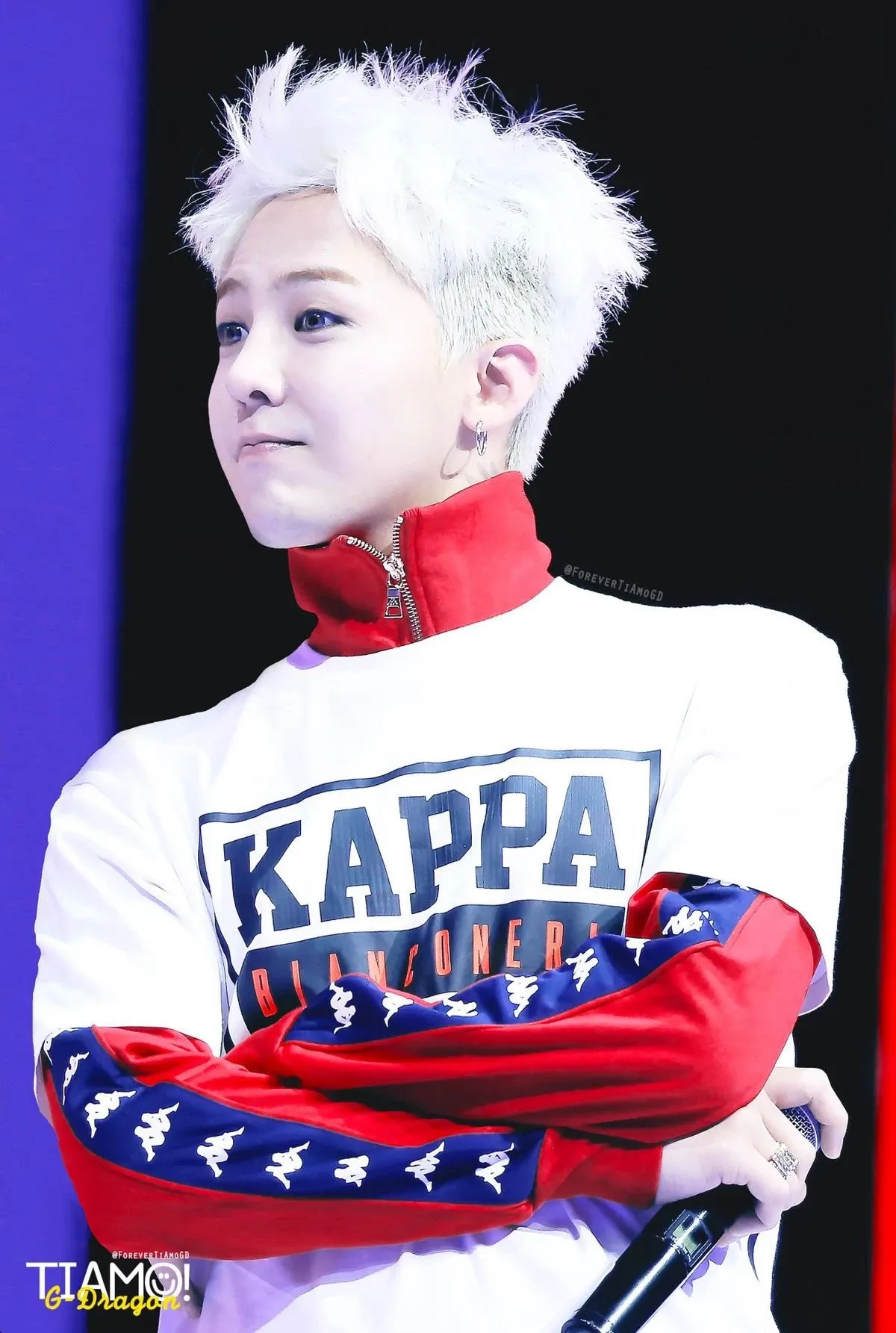 Recent activity shot of G-DRAGON (BIGBANG)