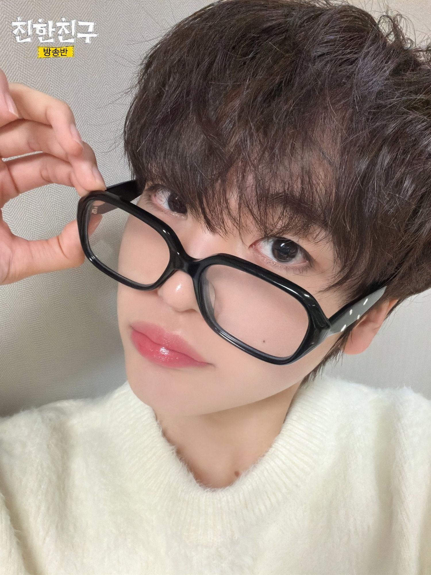 Latest photo of Hyeongjun (CRAVITY)