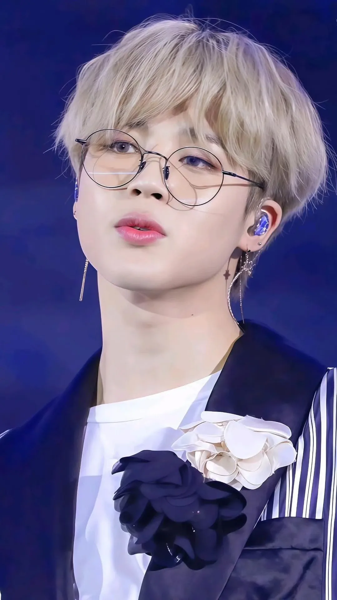 Fandom-recommended wallpaper image of Jimin (BTS)