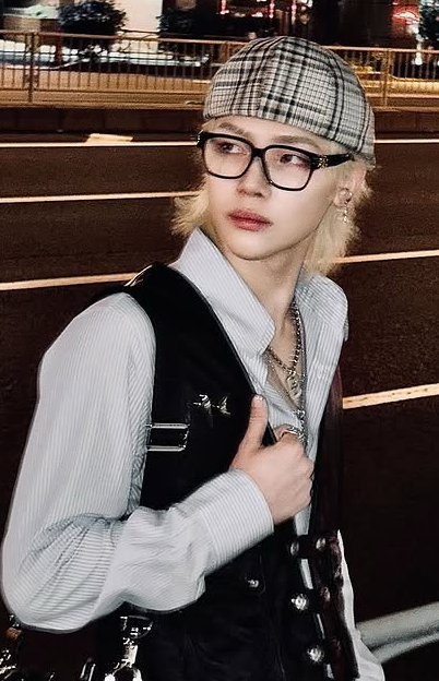 Behind-the-scenes cut of Nicholas (&TEAM)