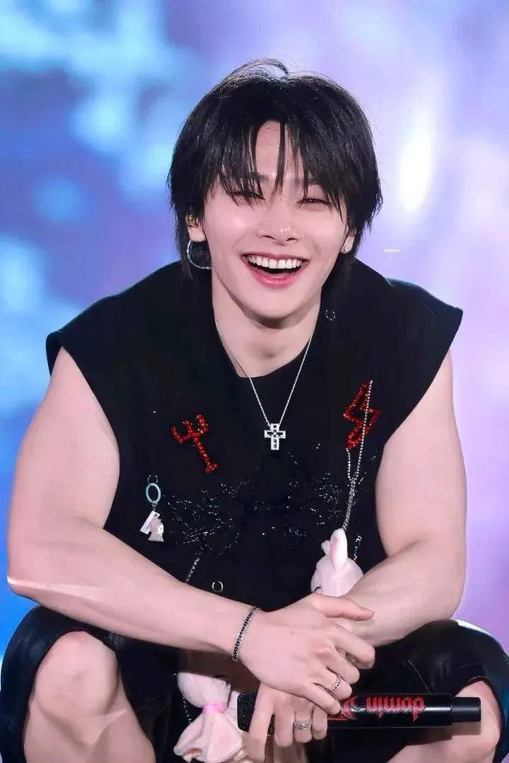 Behind-the-scenes cut of I.N (Stray Kids)