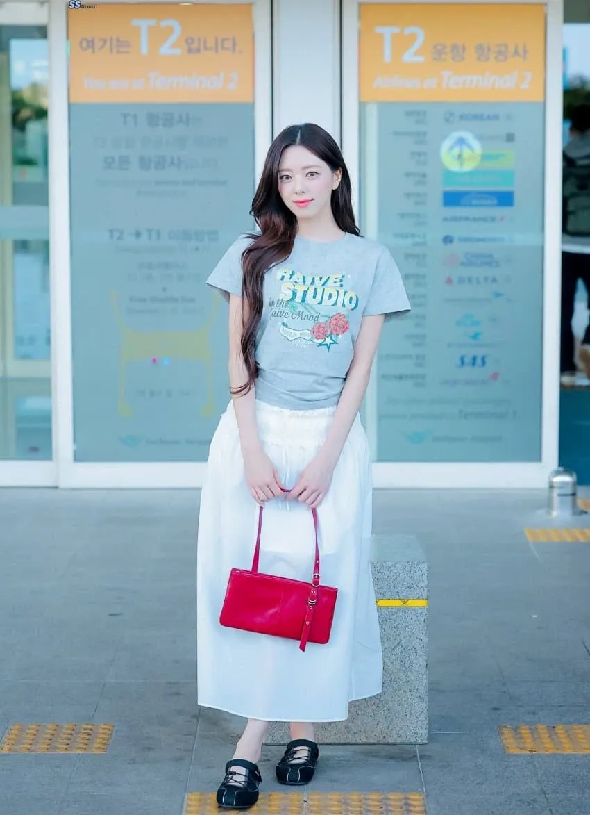 Behind-the-scenes cut of Yuna (ITZY)