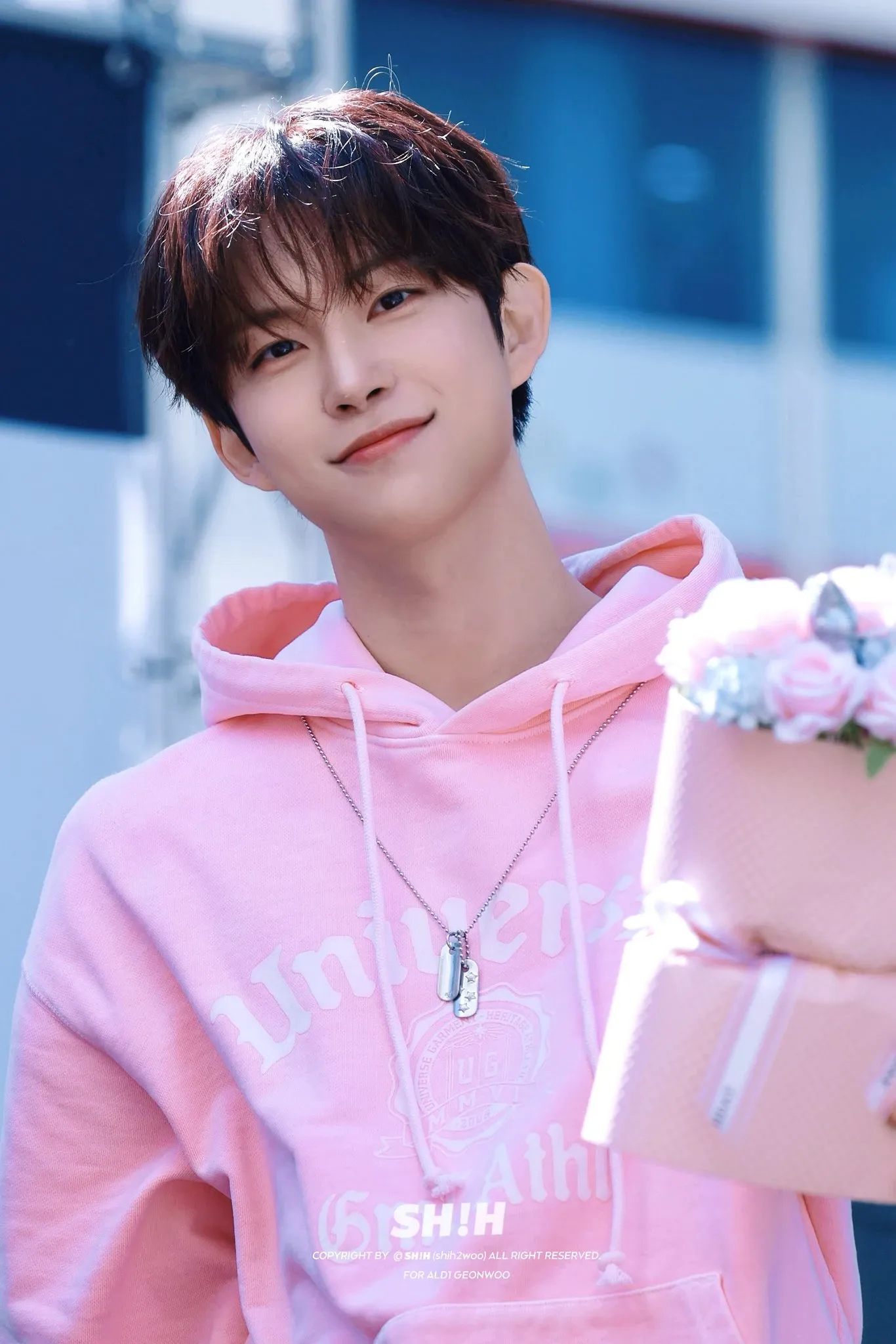 Foto terbaru Kim Geonwoo (ALPHA DRIVE ONE)