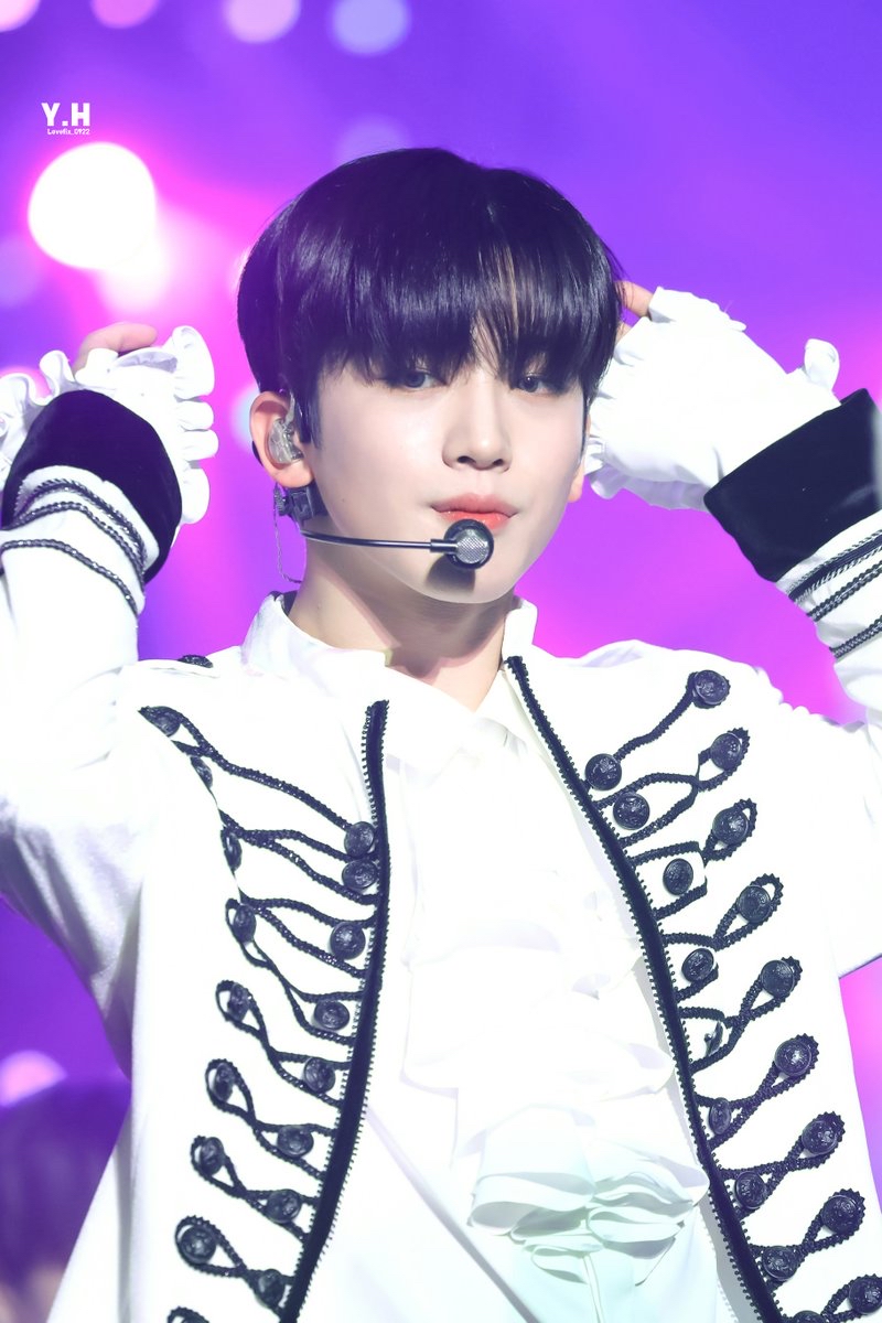 Latest photo of Kim Yohan (WEi)