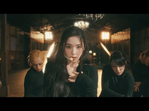 Behind-the-scenes cut of Irene (Red Velvet)