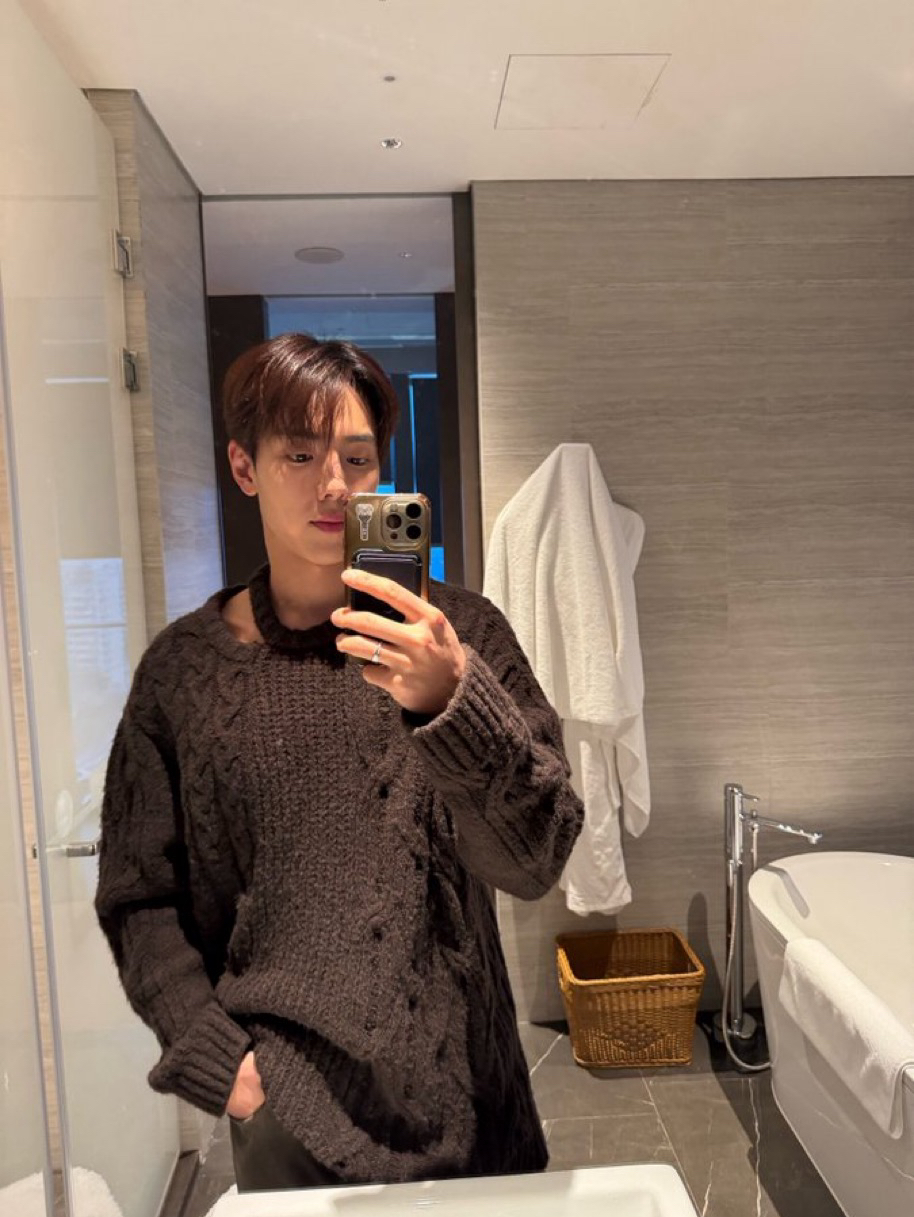 Foto aktivitas terbaru Shownu (MONSTA X)