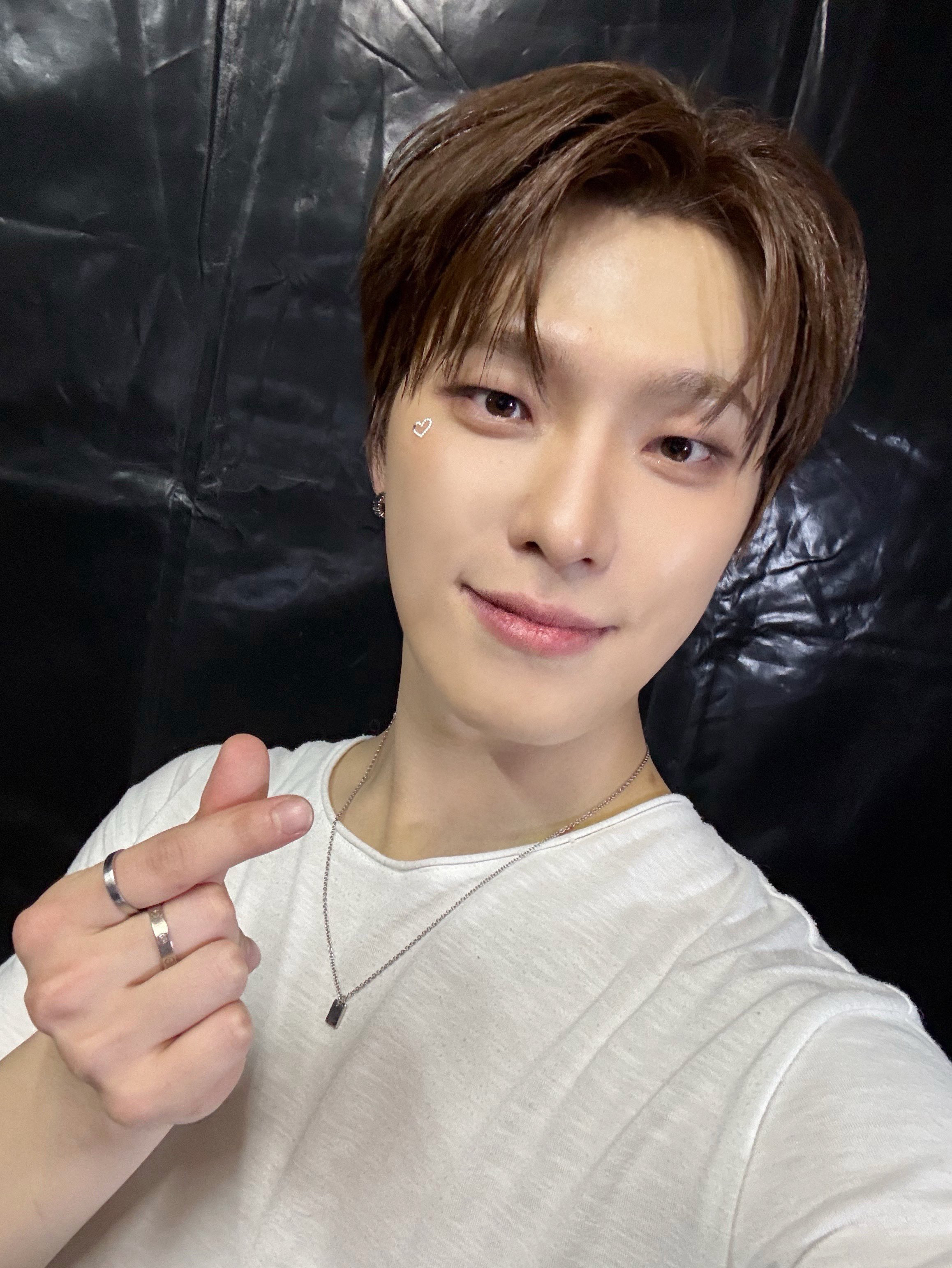 Latest photo of Dino (SEVENTEEN)