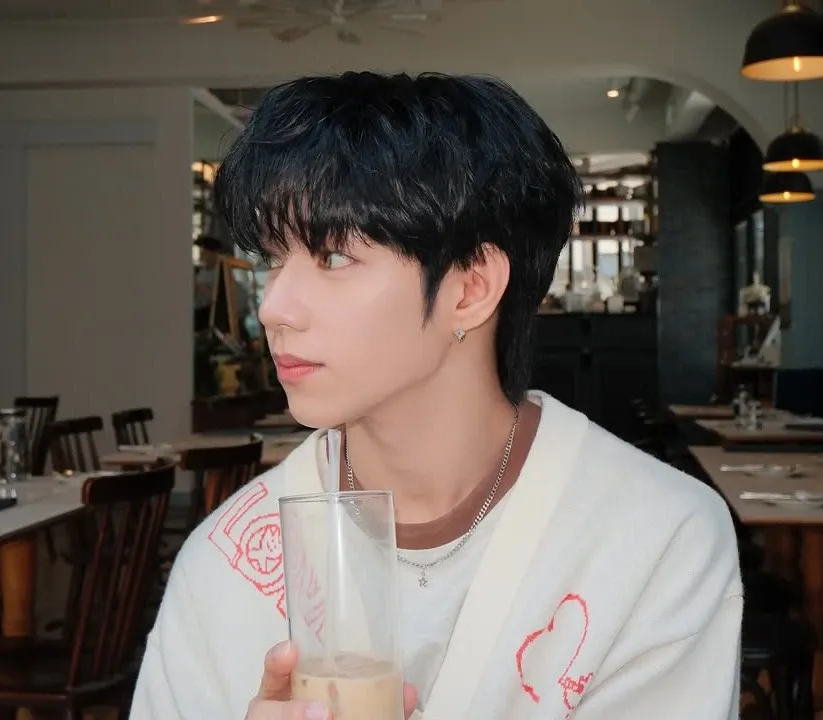 Latest photo of JL (AHOF)