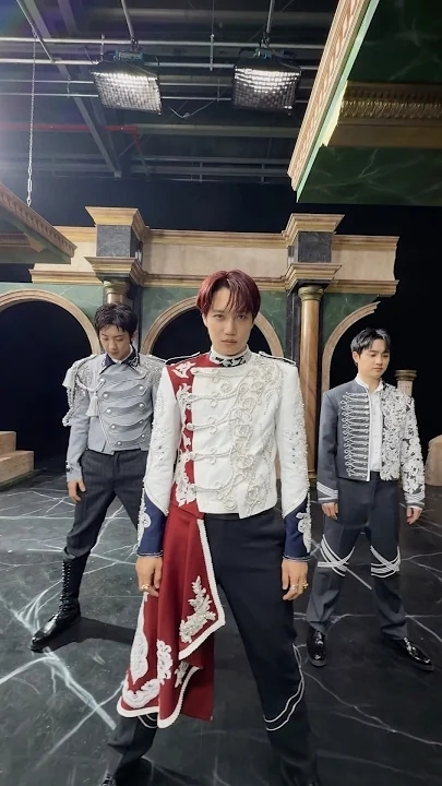 燦烈 (EXO)的最新活動照片