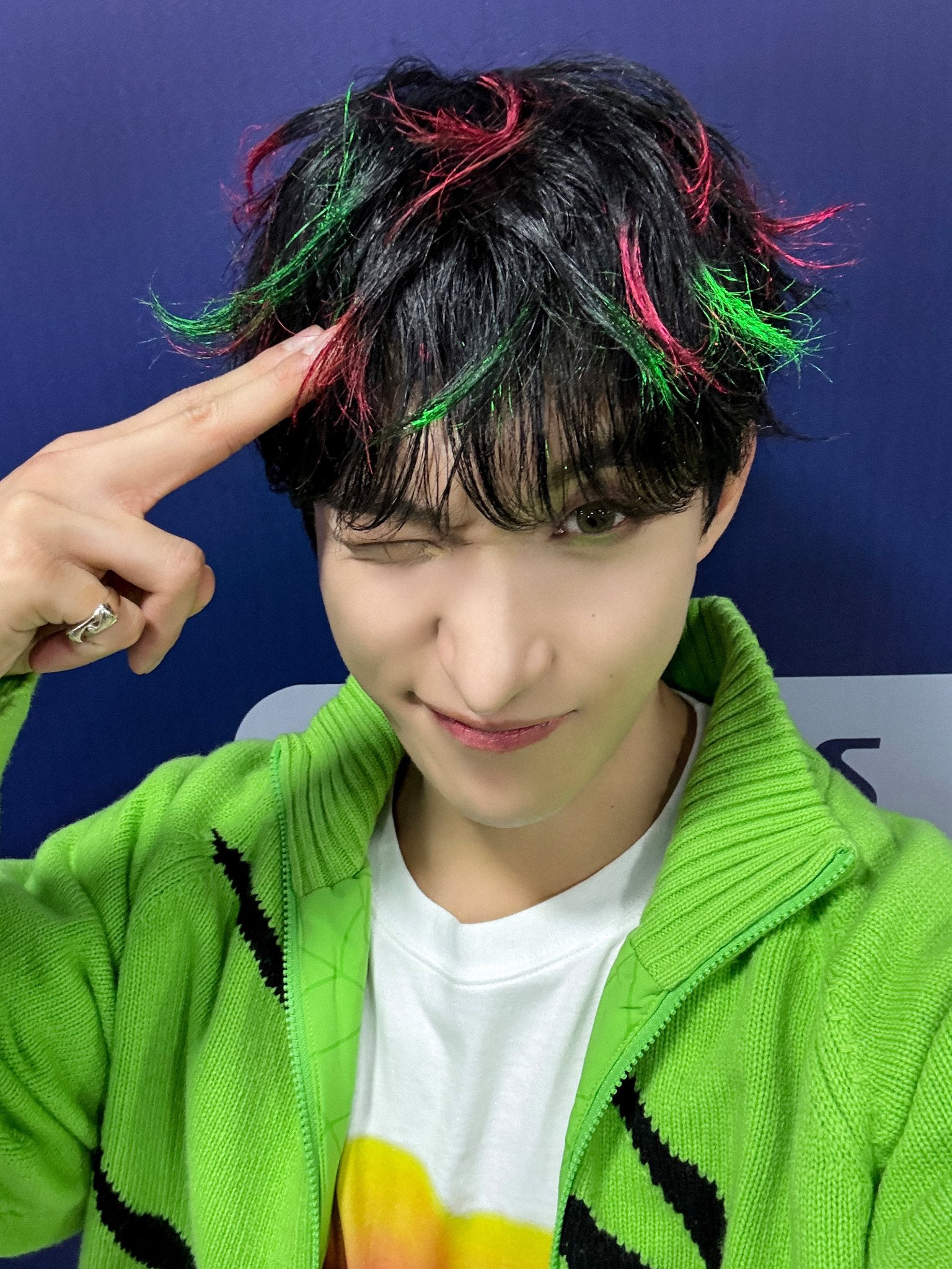 Foto aktivitas terbaru DK (SEVENTEEN)