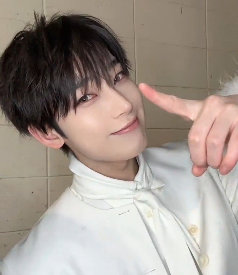 Foto aktivitas terbaru Sunoo (ENHYPEN)