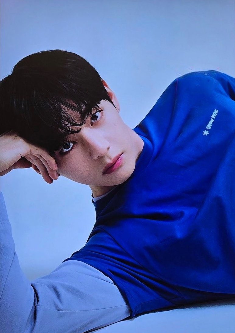 V (防弹少年团)的最新照片