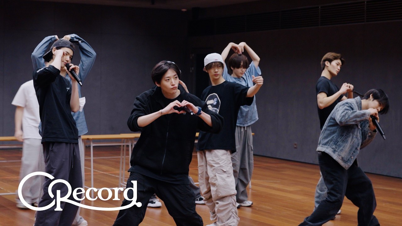 A moment captured by CRAVITY's fan