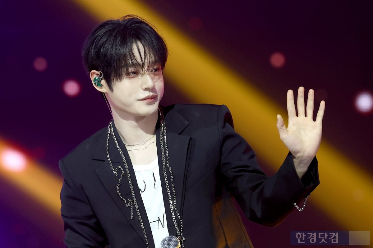 Foto aktivitas terbaru Kim Jiwoong (ZEROBASEONE)