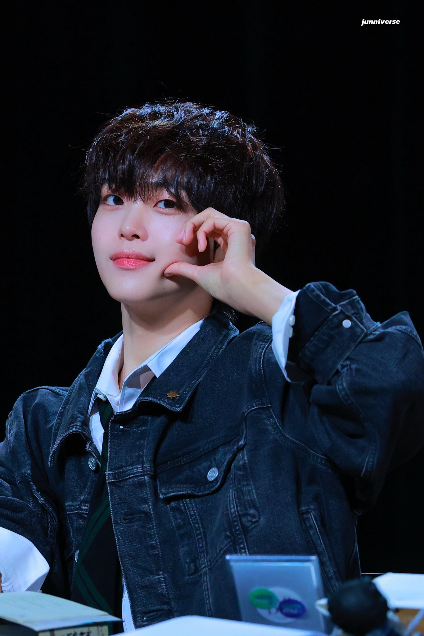 형준 (CRAVITY)의 비하인드 컷