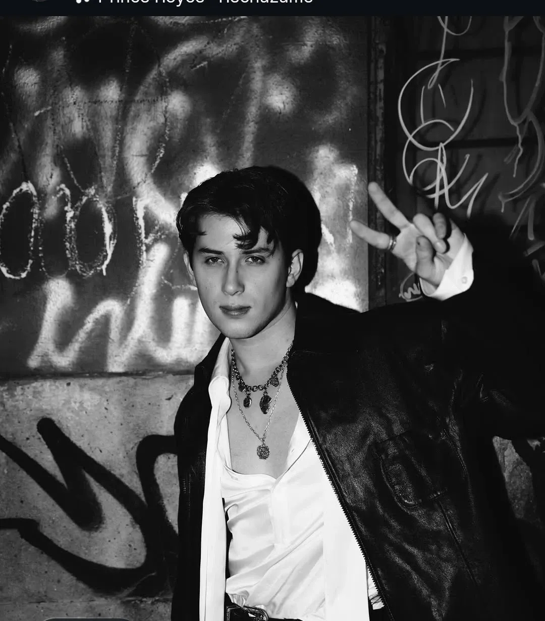 Latest photo of Alejandro (SANTOS BRAVOS)