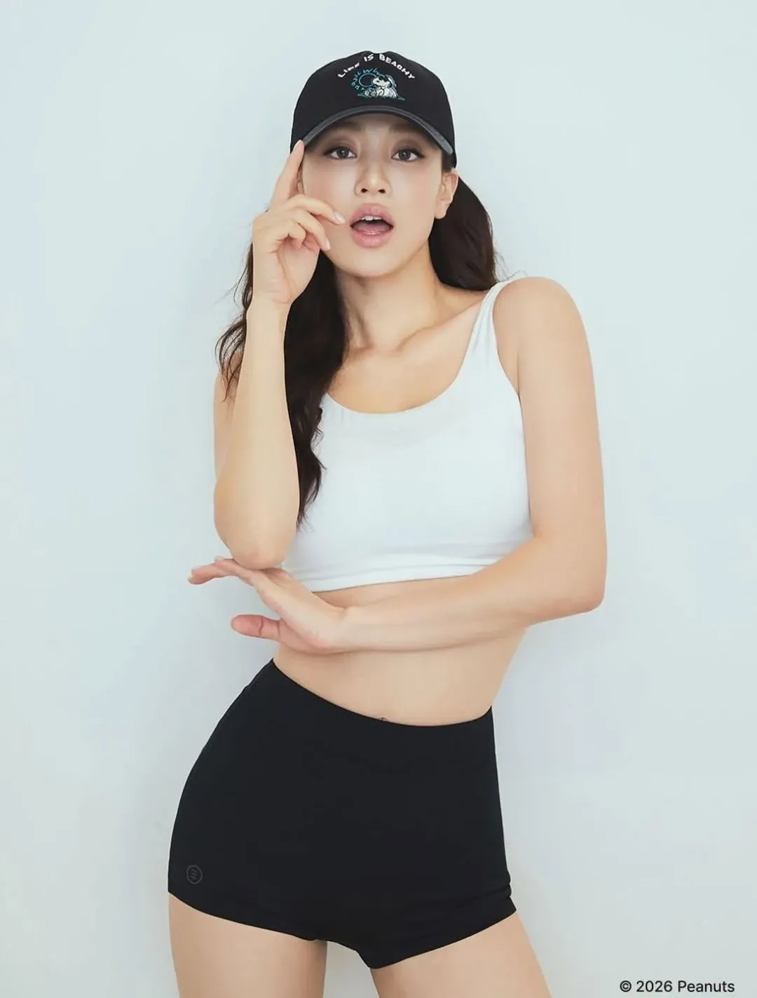 Behind-the-scenes cut of Jihyo (TWICE)