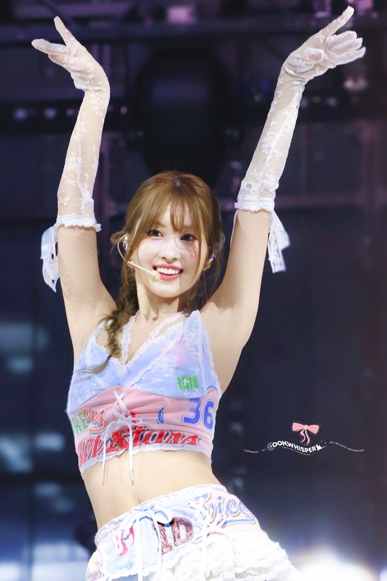TWICE Momo Fandom Community │ No.1 KPOP App CHOEAEDOL