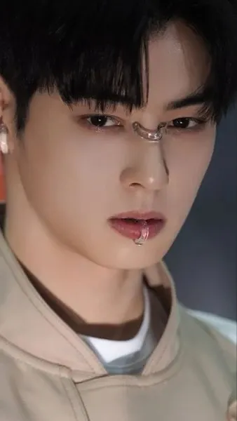 Recent activity shot of Eunwoo (ASTRO)