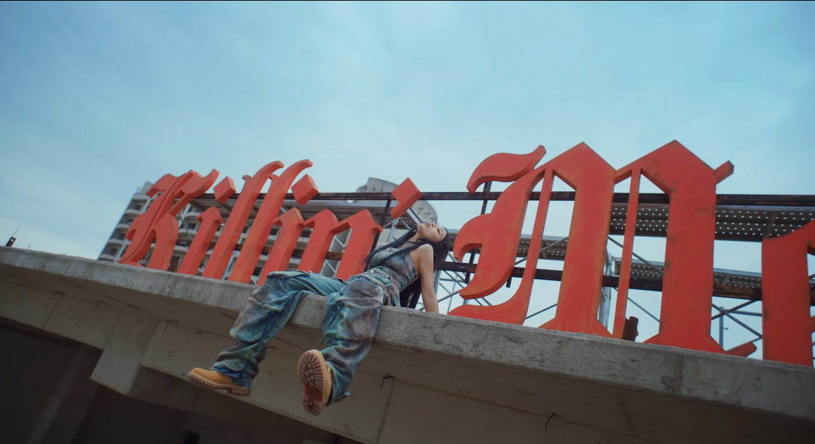 Behind-the-scenes cut of Jihyo (TWICE)