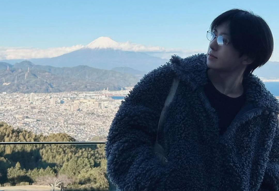 Momen yang diabadikan oleh penggemar Fuma (&TEAM)