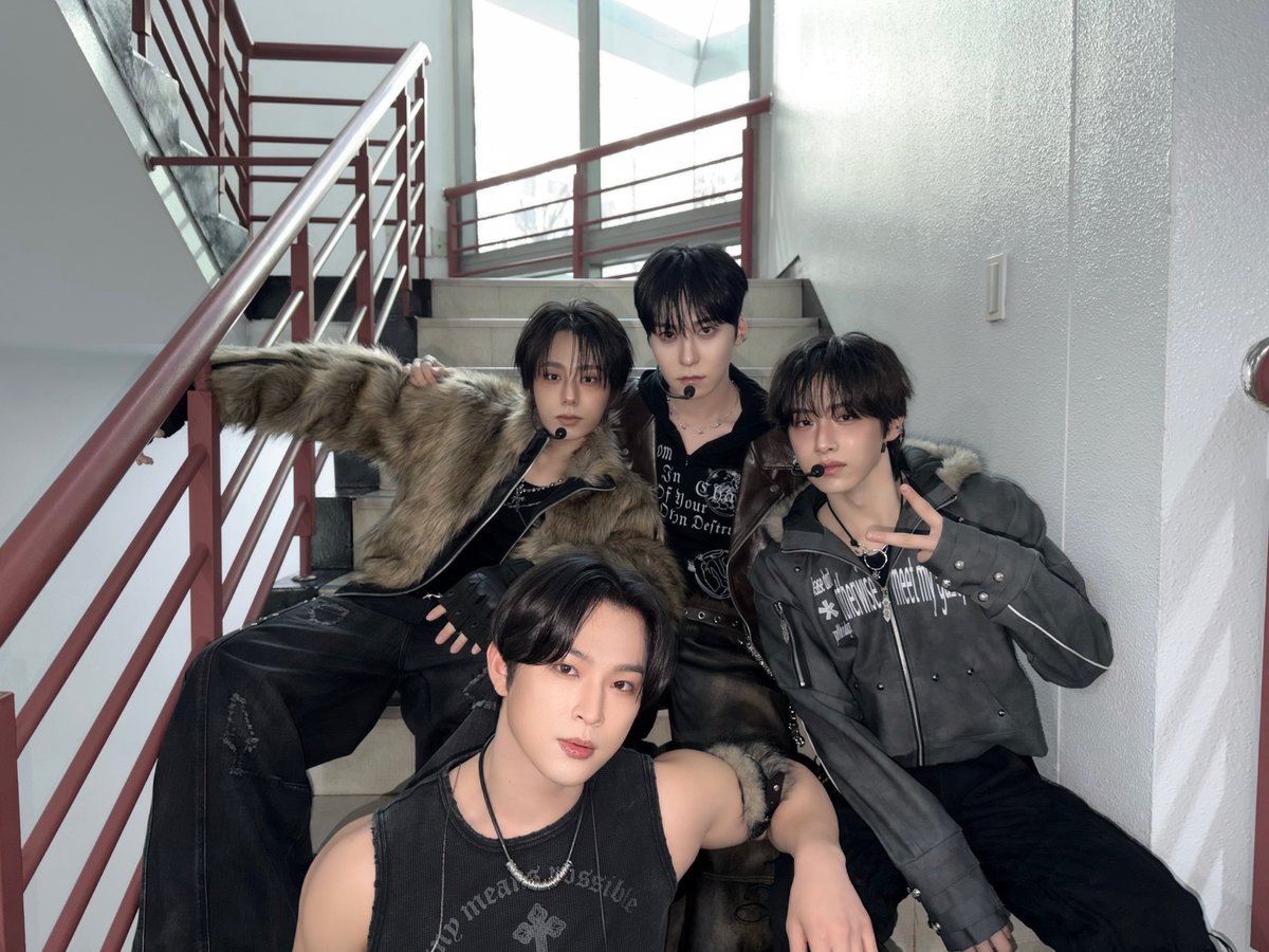 Latest photo of ONEUS