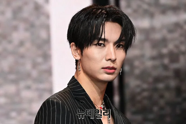 A moment captured by Yuto (PENTAGON)'s fan