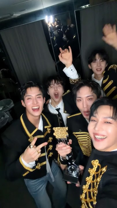 Fan-made special wallpaper for PENTAGON