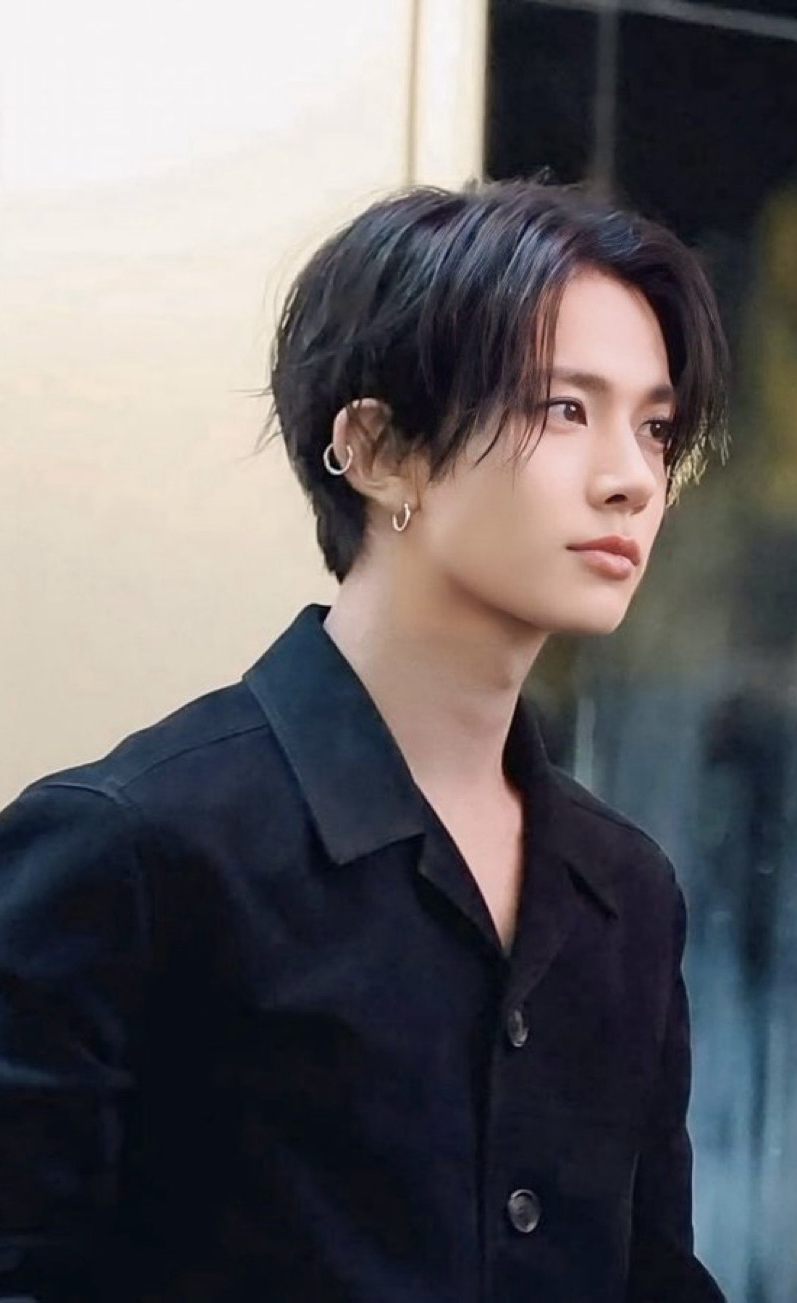 에반의 비하인드 컷