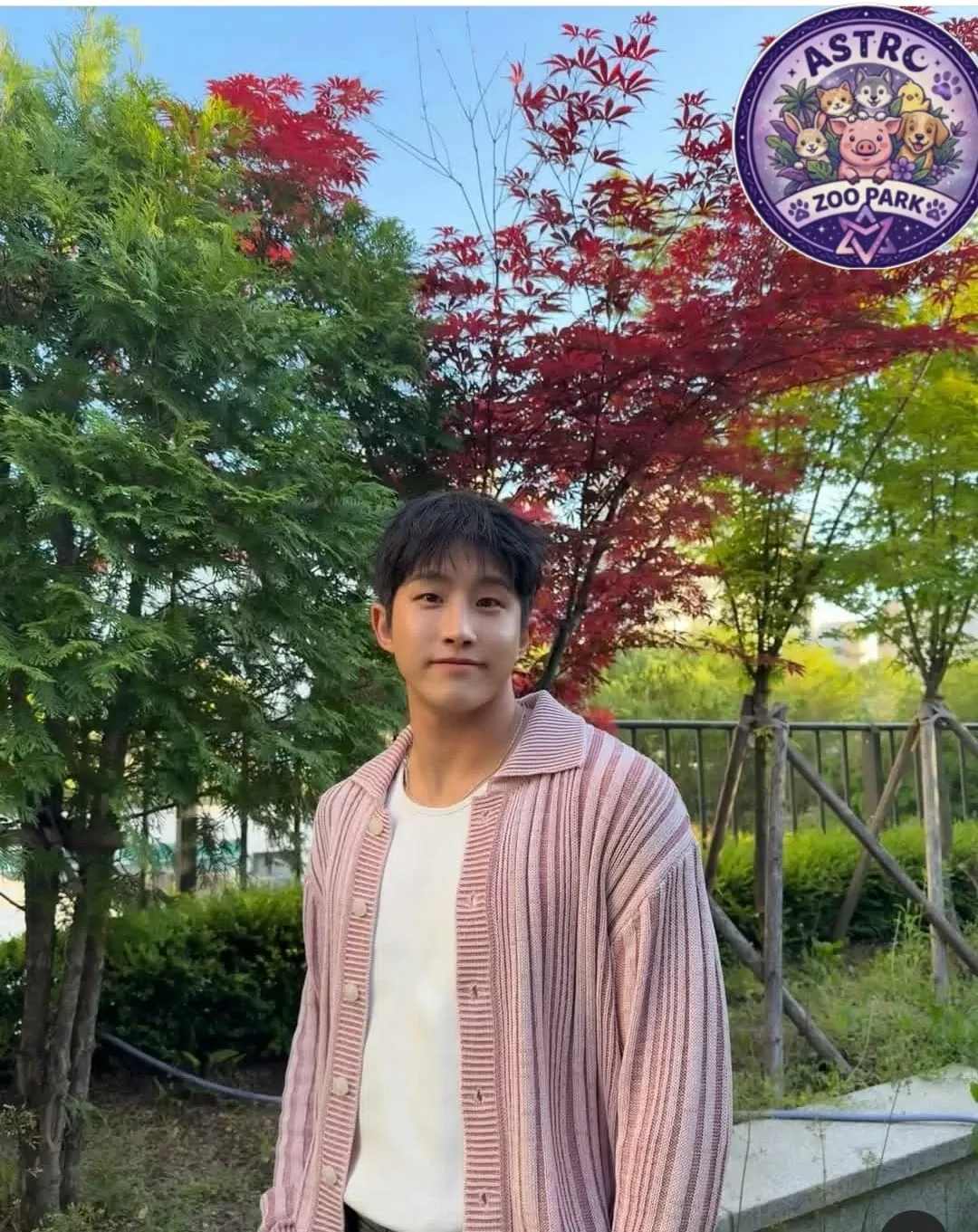 A moment captured by Jinjin (ASTRO)'s fan