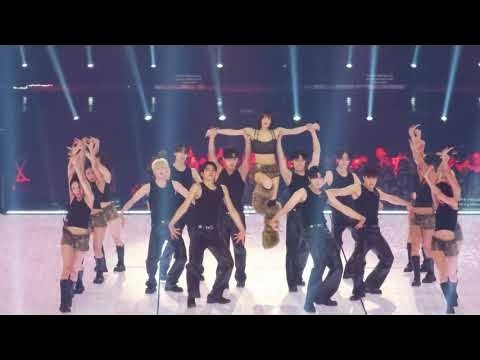 Foto terbaru Momo (TWICE)