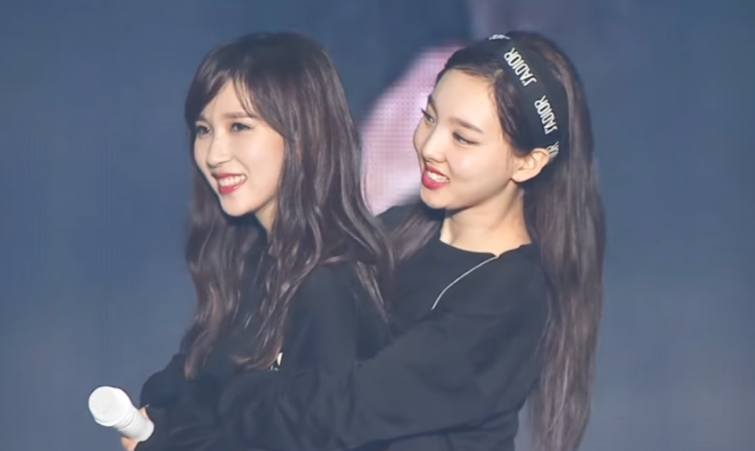 미나 (TWICE)의 비하인드 컷