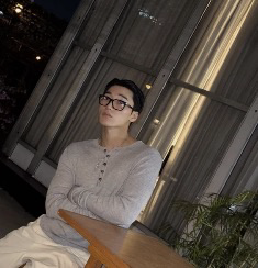 A moment captured by San (ATEEZ)'s fan