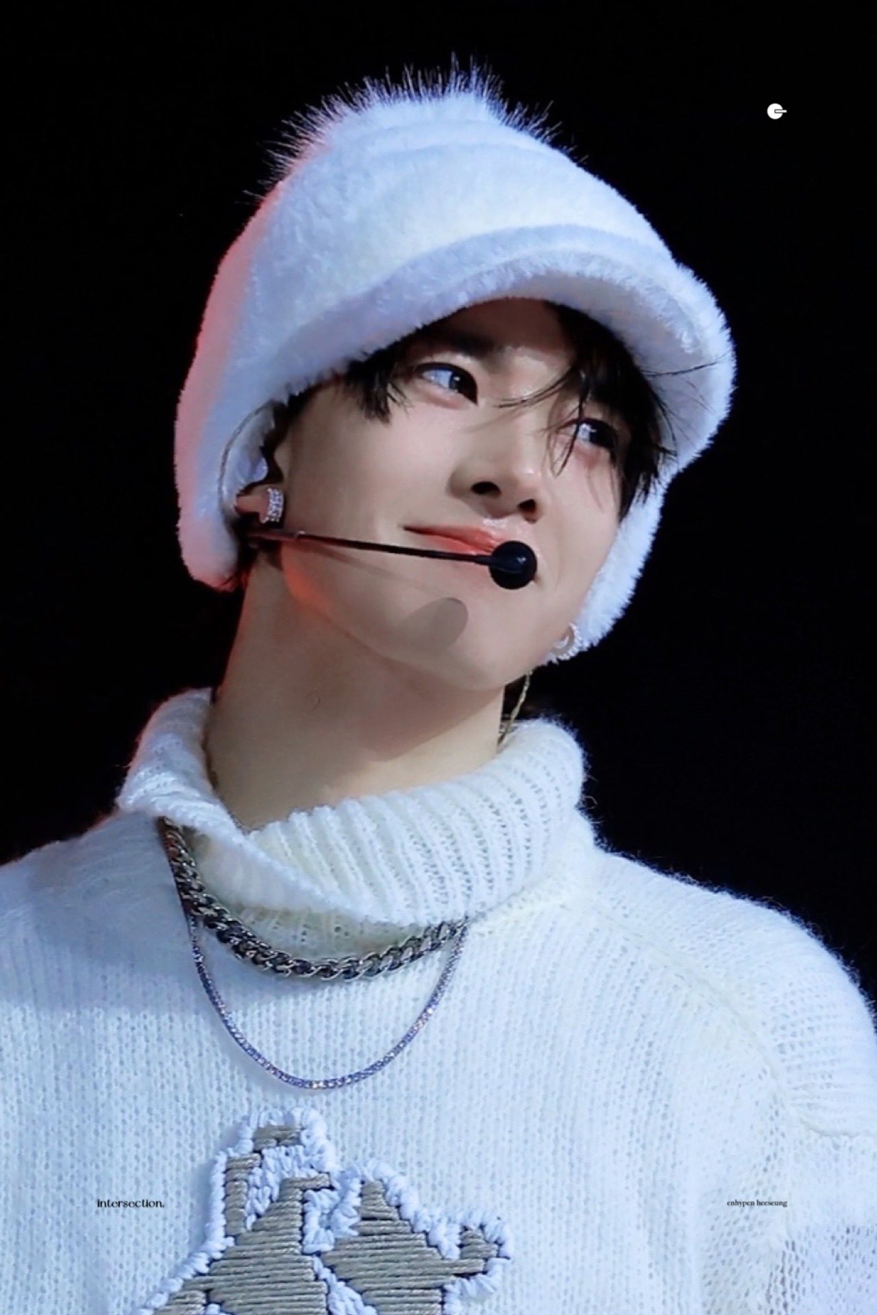 Foto terbaru Heeseung (ENHYPEN)