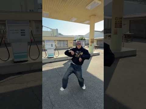 A moment captured by K (&TEAM)'s fan